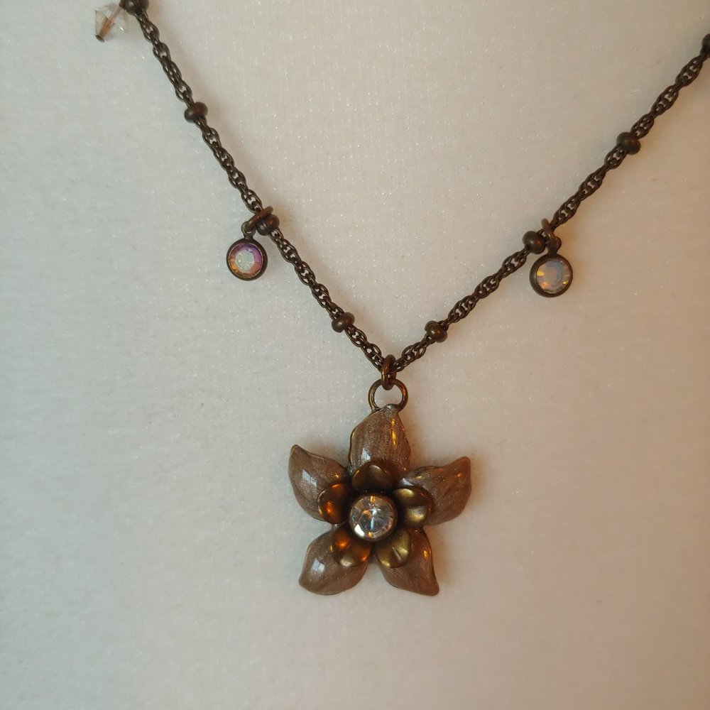 Liz Palacios Necklace - Gold Enamel Flower - Picture 3 of 4
